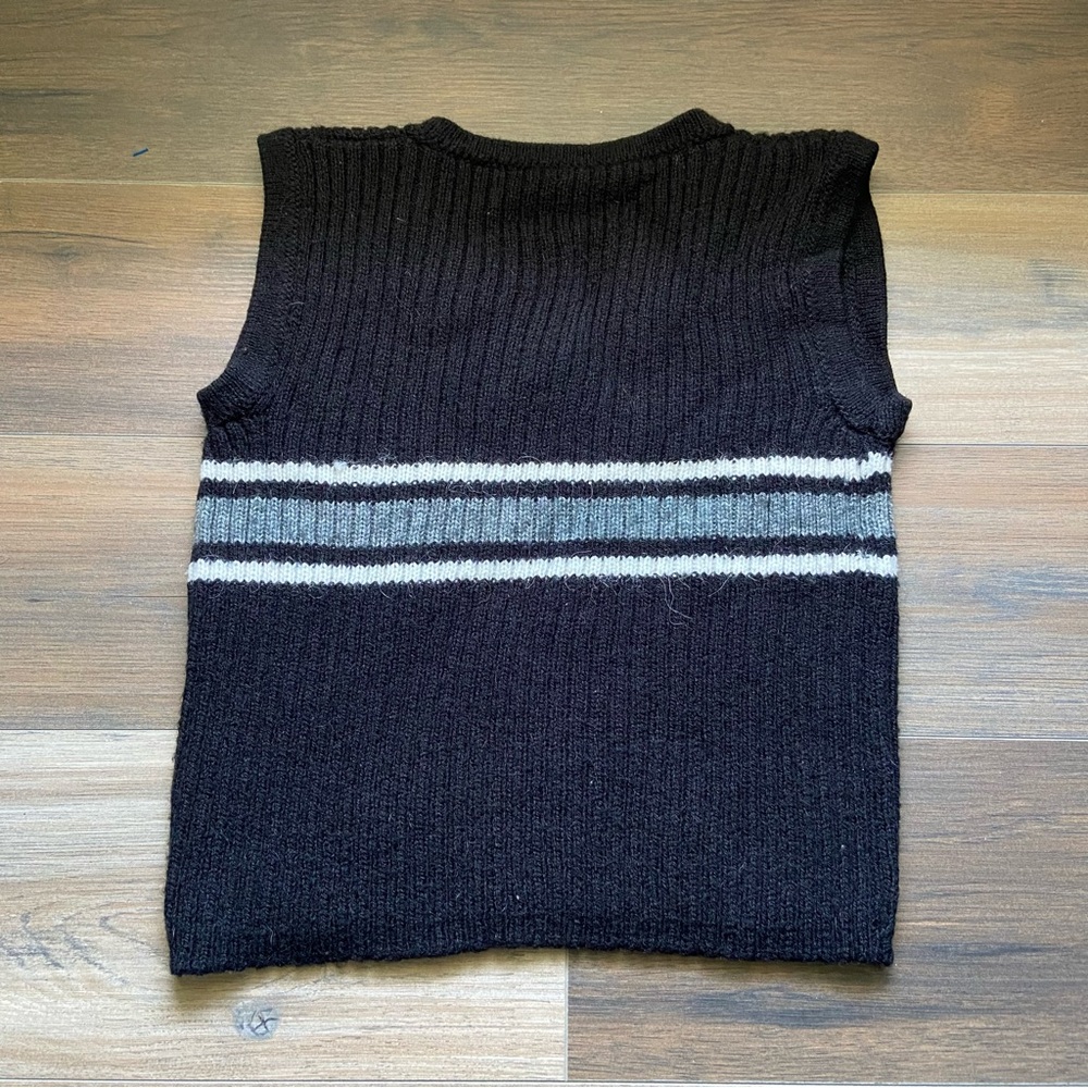 Y2K Knitted Black & Stripped Sleeveless Sweater Vest Top - Picture 3 of 6
